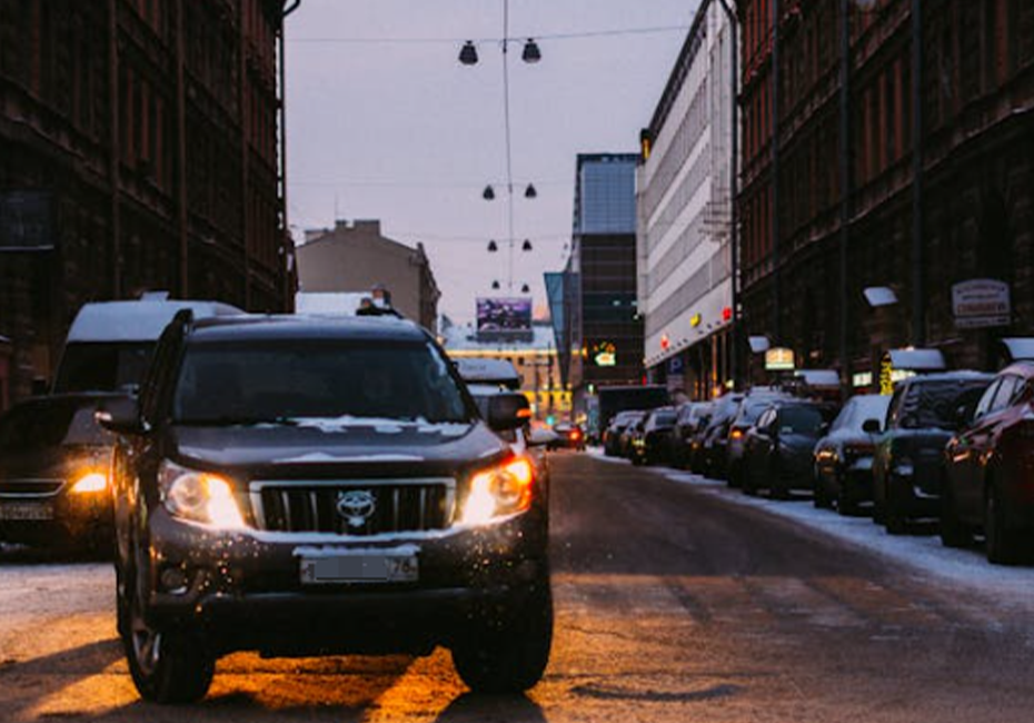 خيارات إضاءة لوحة الترخيص للمركبات المختلفة